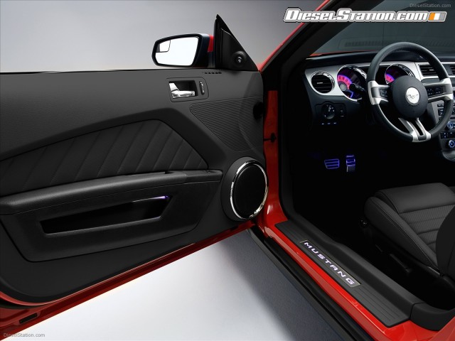 Ford Mustang GT 5L 2011 Picture #14 Ford Mustang GT 5L 2011 Picture #14