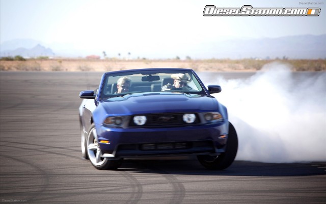 Ford Visually Impaired Man Drives 2010 Mustang Widescreen Picture #6 Ford Visually Impaired Man Drives 2010 Mustang Widescreen Picture #6