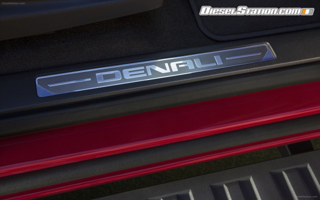 GMC Canyon Denali 2017 Widescreen Picture #4 GMC Canyon Denali 2017 Widescreen Picture #4