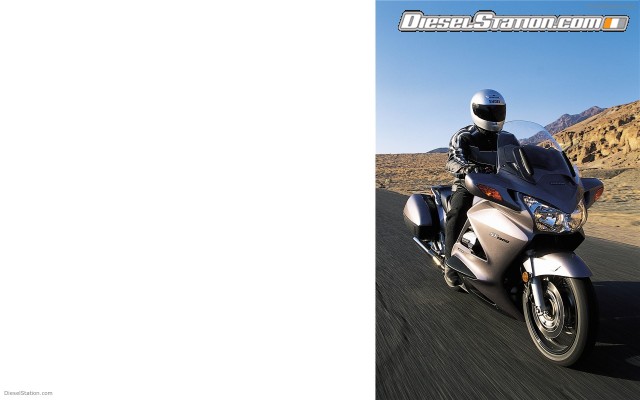 Honda 2009 ST1300 Widescreen Picture #10 Honda 2009 ST1300 Widescreen Picture #10