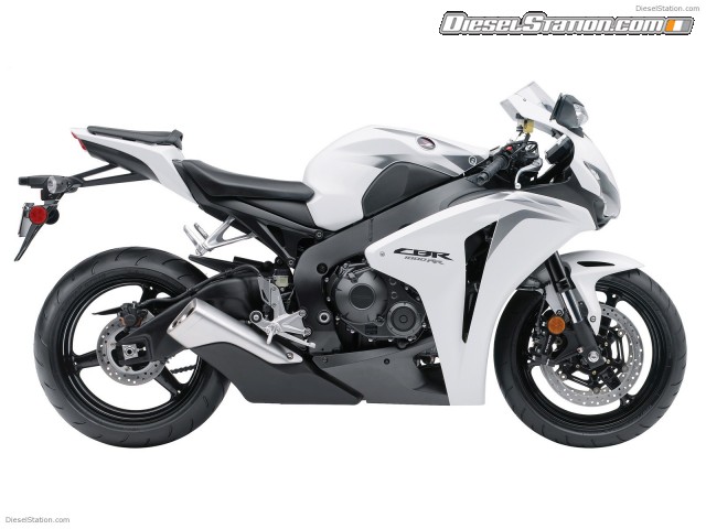 Honda CBR 1000RR 2009 Picture #9 Honda CBR 1000RR 2009 Picture #9