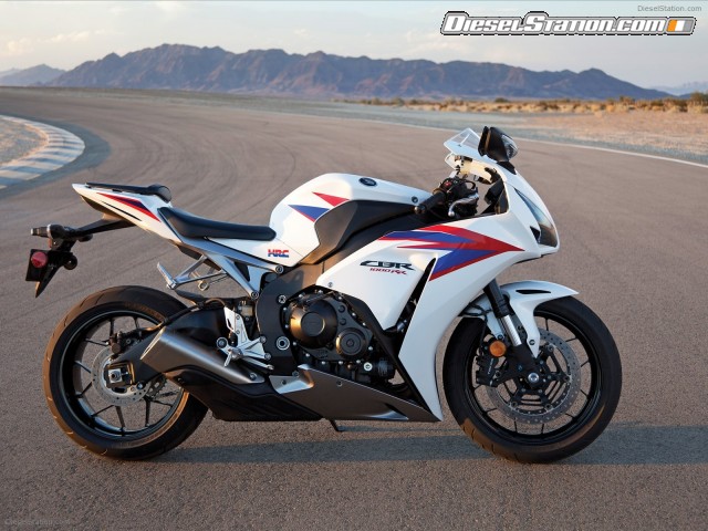 Honda CBR1000RR 2012 Picture #27 Honda CBR1000RR 2012 Picture #27