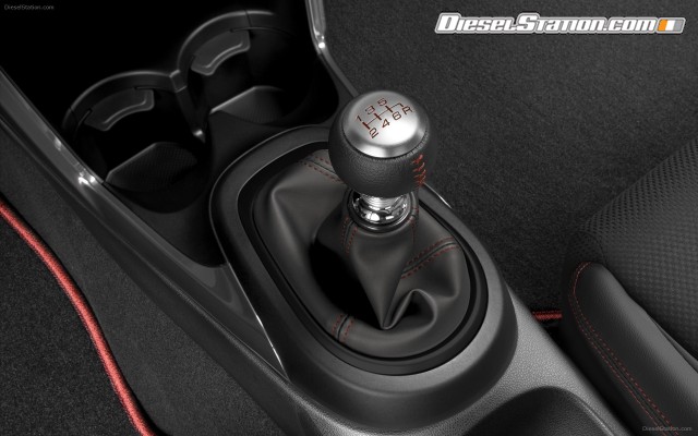 Honda CR Z 2013 Widescreen Picture #17 Honda CR Z 2013 Widescreen Picture #17