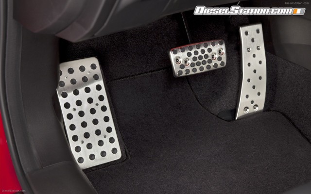 Honda CR Z EX 2012 Widescreen Picture #47 Honda CR Z EX 2012 Widescreen Picture #47