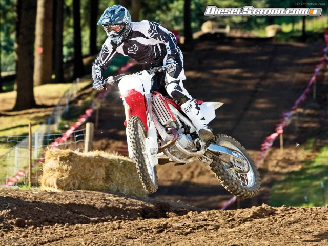 Honda CRF 450R Picture #2 Honda CRF 450R Picture #2