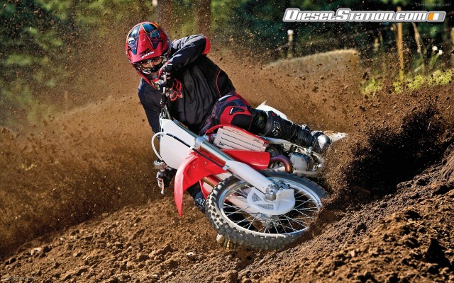 Honda CRF 450R Widescreen Picture #8 Honda CRF 450R Widescreen Picture #8