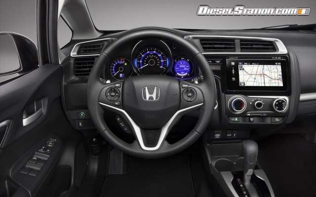 Honda Fit 2015 Widescreen Picture #16 Honda Fit 2015 Widescreen Picture #16