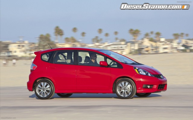 Honda Fit Sport 2012 Widescreen Picture #7 Honda Fit Sport 2012 Widescreen Picture #7