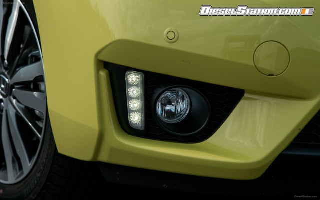 Honda Jazz 2016 Widescreen Picture #5 Honda Jazz 2016 Widescreen Picture #5