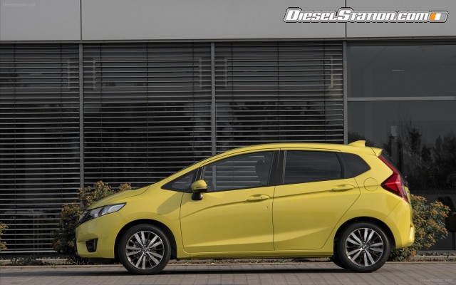 Honda Jazz 2016 Widescreen Picture #7 Honda Jazz 2016 Widescreen Picture #7