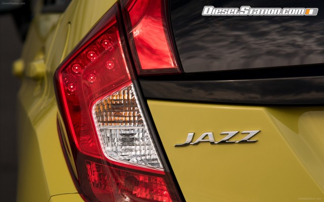 Honda Jazz 2016 Widescreen Picture #0 Honda Jazz 2016 Widescreen Picture #0