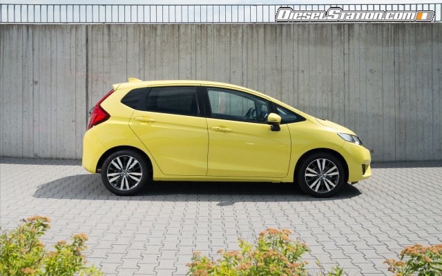 Honda Jazz 2016 Widescreen Picture #94 Honda Jazz 2016 Widescreen Picture #94