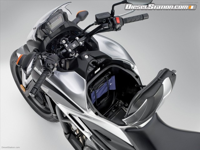 Honda NC700X 2012 Picture #8 Honda NC700X 2012 Picture #8