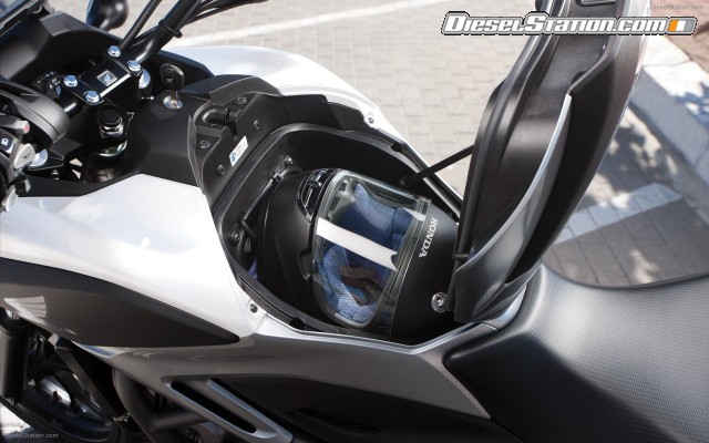 Honda NC700X 2012 Widescreen Picture #30 Honda NC700X 2012 Widescreen Picture #30