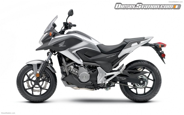 Honda NC700X 2012 Widescreen Picture #15 Honda NC700X 2012 Widescreen Picture #15