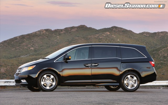 Honda Odyssey 2012 Widescreen Picture #1 Honda Odyssey 2012 Widescreen Picture #1
