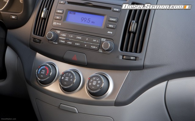 Hyundai 2010 Elantra Blue Widescreen Picture #2 Hyundai 2010 Elantra Blue Widescreen Picture #2