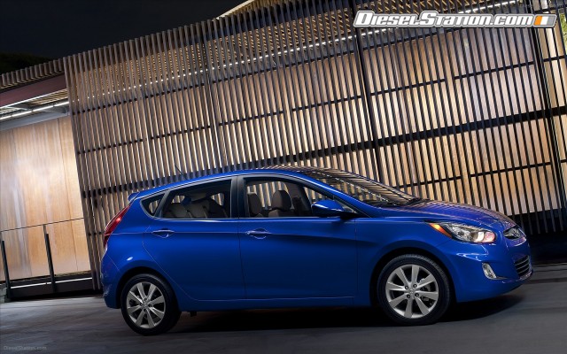 Hyundai Accent 2012 Widescreen Picture #22 Hyundai Accent 2012 Widescreen Picture #22