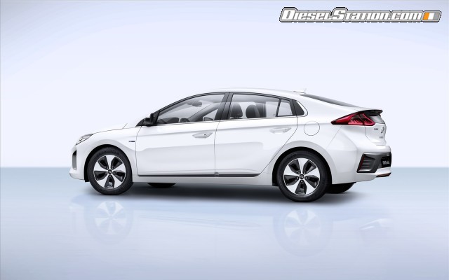 Hyundai Ioniq 2017 Widescreen Picture #33 Hyundai Ioniq 2017 Widescreen Picture #33