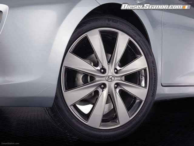 Hyundai RB Concept 2010 Picture #3 Hyundai RB Concept 2010 Picture #3