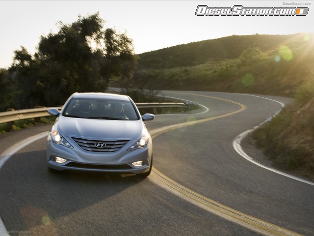 Hyundai Sonata Turbo 2 2011 Picture #8 Hyundai Sonata Turbo 2 2011 Picture #8