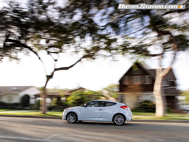Hyundai Veloster RE FLEX 2014 Picture #3 Hyundai Veloster RE FLEX 2014 Picture #3