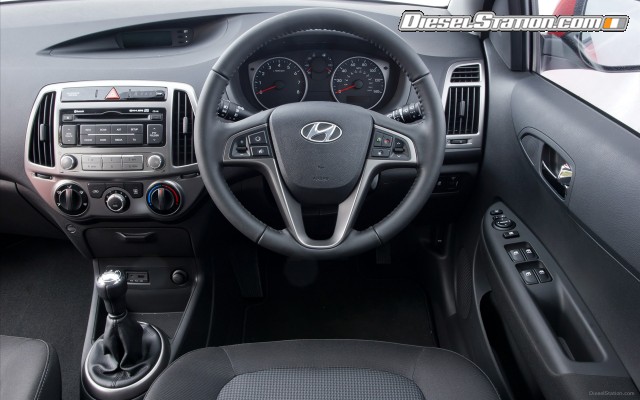 Hyundai i20 2013 Widescreen Picture #4 Hyundai i20 2013 Widescreen Picture #4