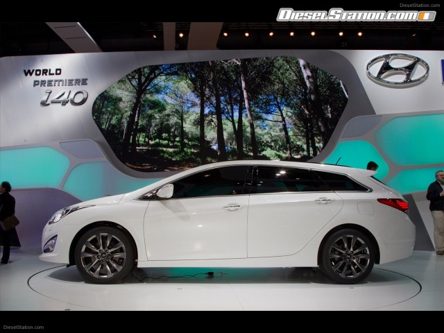 Hyundai i40 TOURER 2012 Picture #2 Hyundai i40 TOURER 2012 Picture #2