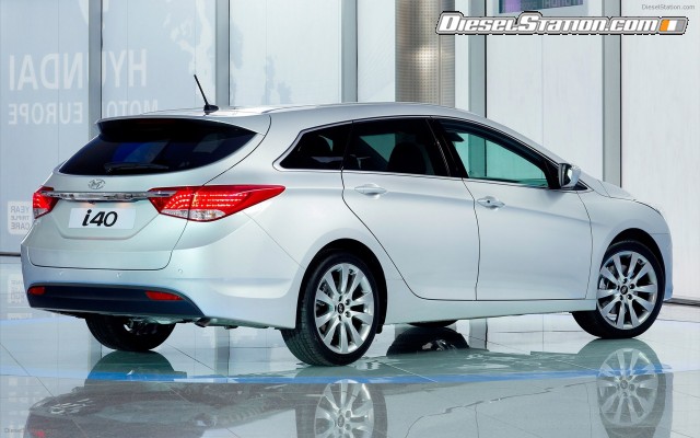 Hyundai i40 TOURER 2012 Widescreen Picture #17 Hyundai i40 TOURER 2012 Widescreen Picture #17