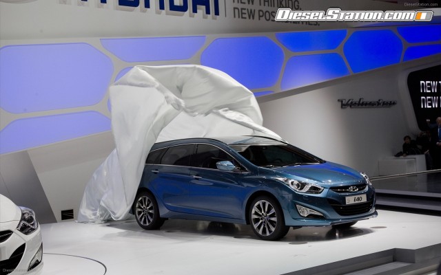 Hyundai i40 TOURER 2012 Widescreen Picture #12 Hyundai i40 TOURER 2012 Widescreen Picture #12