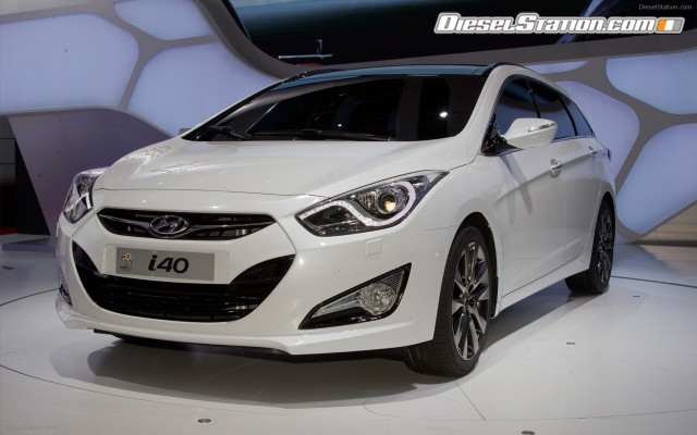 Hyundai i40 TOURER 2012 Widescreen Picture #1 Hyundai i40 TOURER 2012 Widescreen Picture #1