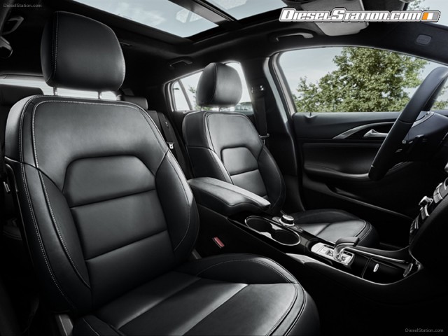 Infiniti Q30 2016 Picture #27 Infiniti Q30 2016 Picture #27