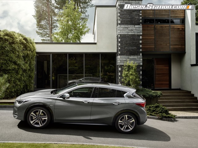 Infiniti Q30 Active Compact 2016 Picture #2 Infiniti Q30 Active Compact 2016 Picture #2