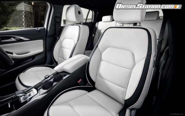 Infiniti Q30 Active Compact 2016 Widescreen Picture #34 Infiniti Q30 Active Compact 2016 Widescreen Picture #34