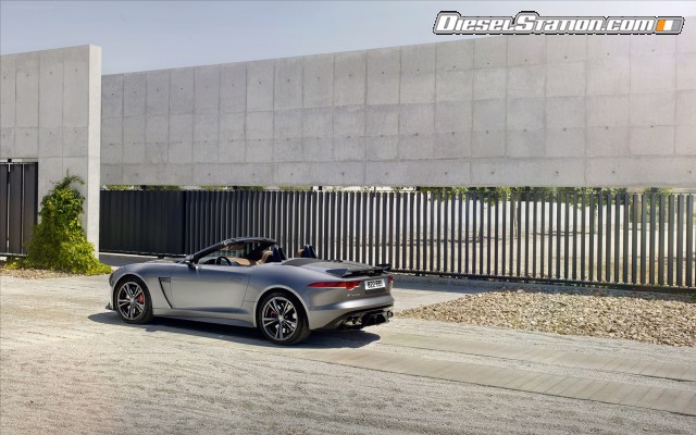 Jaguar F Type SVR Convertible 2017 Widescreen Picture #4 Jaguar F Type SVR Convertible 2017 Widescreen Picture #4