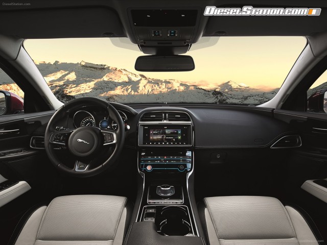 Jaguar XE AWD 2017 Picture #0 Jaguar XE AWD 2017 Picture #0