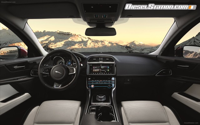 Jaguar XE AWD 2017 Widescreen Picture #8 Jaguar XE AWD 2017 Widescreen Picture #8