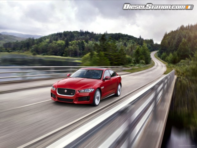 Jaguar XE S 2016 Picture #4 Jaguar XE S 2016 Picture #4
