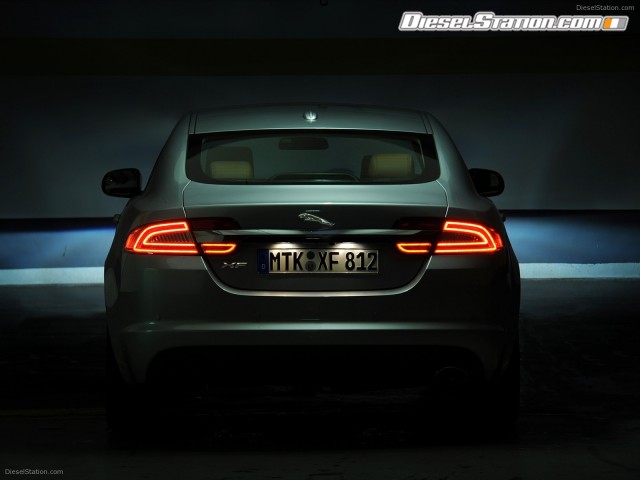 Jaguar XF 2 2 Diesel 2012 Picture #4 Jaguar XF 2 2 Diesel 2012 Picture #4