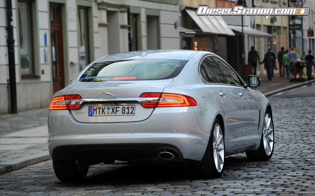 Jaguar XF 2 2 Diesel 2012 Widescreen Picture #5 Jaguar XF 2 2 Diesel 2012 Widescreen Picture #5