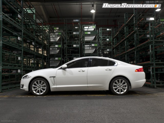 Jaguar XF 2012 Picture #5 Jaguar XF 2012 Picture #5