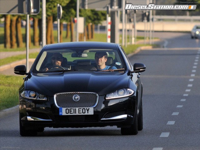 Jaguar XF 2012 Picture #8 Jaguar XF 2012 Picture #8
