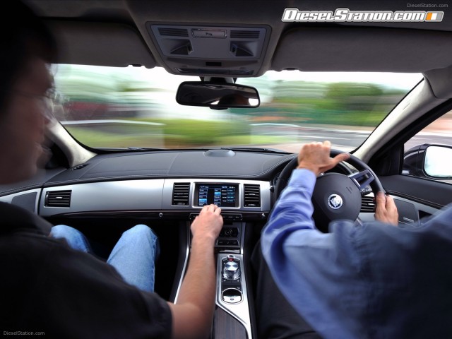 Jaguar XF 2012 Picture #20 Jaguar XF 2012 Picture #20