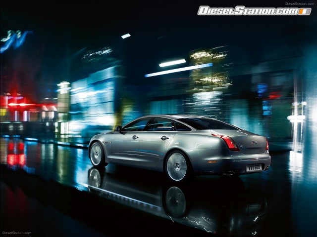 Jaguar XJ 2010 Picture #4 Jaguar XJ 2010 Picture #4