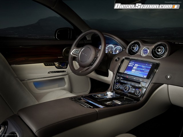 Jaguar XJ 2012 Picture #25 Jaguar XJ 2012 Picture #25