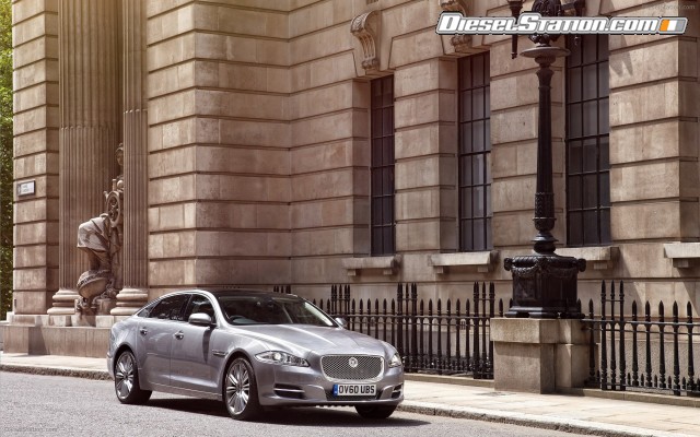 Jaguar XJ 2012 Widescreen Picture #28 Jaguar XJ 2012 Widescreen Picture #28