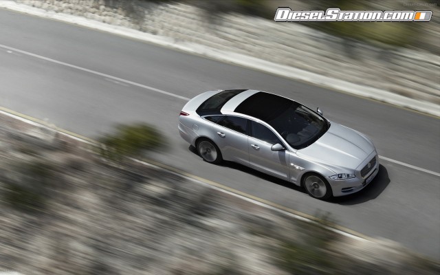 Jaguar XJ 2012 Widescreen Picture #1 Jaguar XJ 2012 Widescreen Picture #1