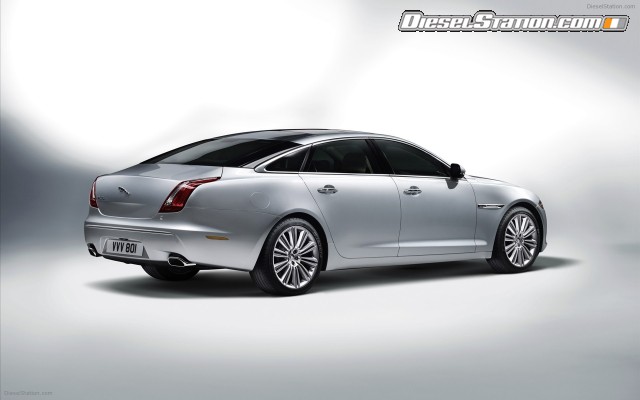 Jaguar XJ 2012 Widescreen Picture #18 Jaguar XJ 2012 Widescreen Picture #18