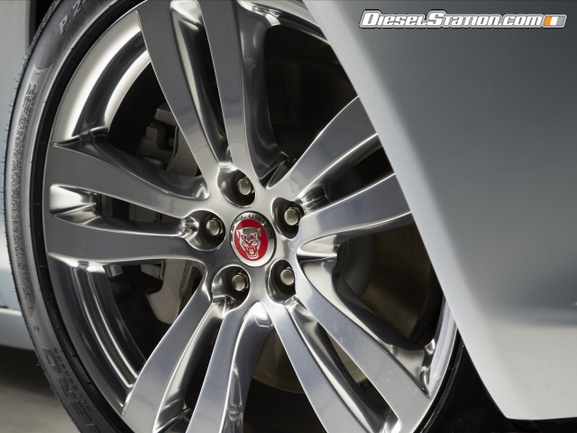 Jaguar XJ 2014 Picture #21 Jaguar XJ 2014 Picture #21