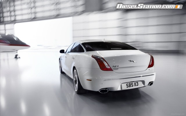 Jaguar XJ Ultimate Widescreen Picture #16 Jaguar XJ Ultimate Widescreen Picture #16